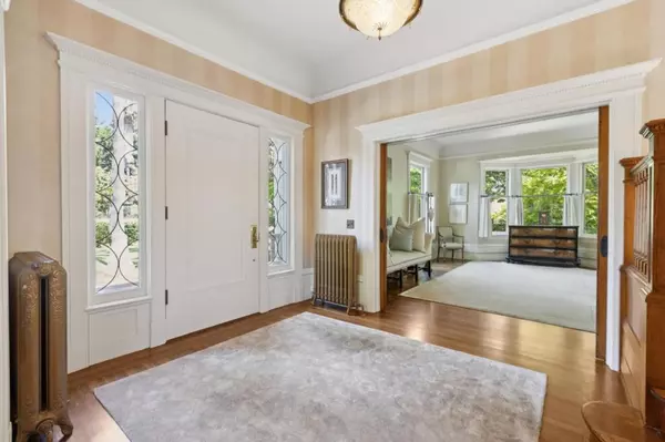 Palo Alto, CA 94301,Address not disclosed