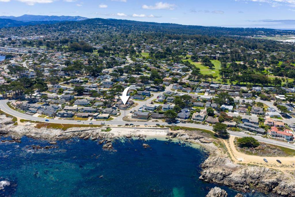 Pacific Grove, CA 93950,25 Coral ST
