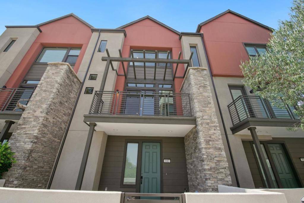 Irvine, CA 92618,132 Keeper