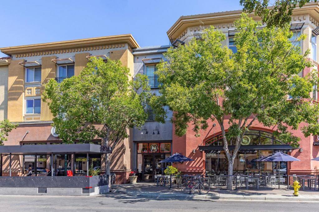 Campbell, CA 95008,21 N 2nd ST #303