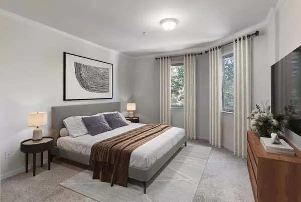 Campbell, CA 95008,21 N 2nd ST #303