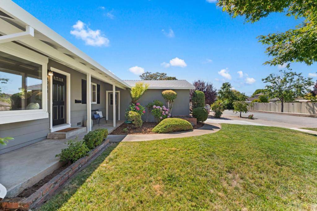 San Jose, CA 95130,4944 Morden DR