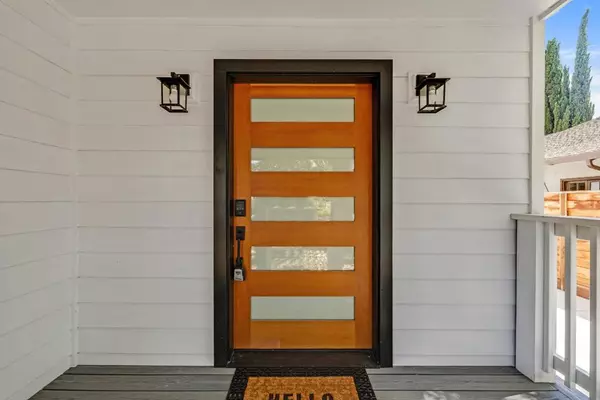 Redwood City, CA 94062,35 Arch ST