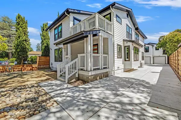 Redwood City, CA 94062,35 Arch ST