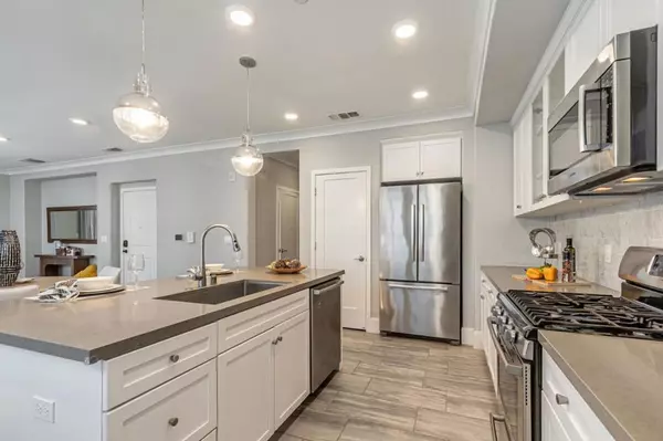 San Jose, CA 95131,1057 Foxglove PL #202