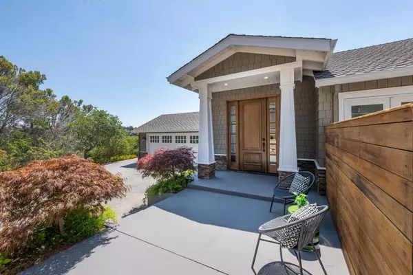 Hillsborough, CA 94010,30 Calaveras CT