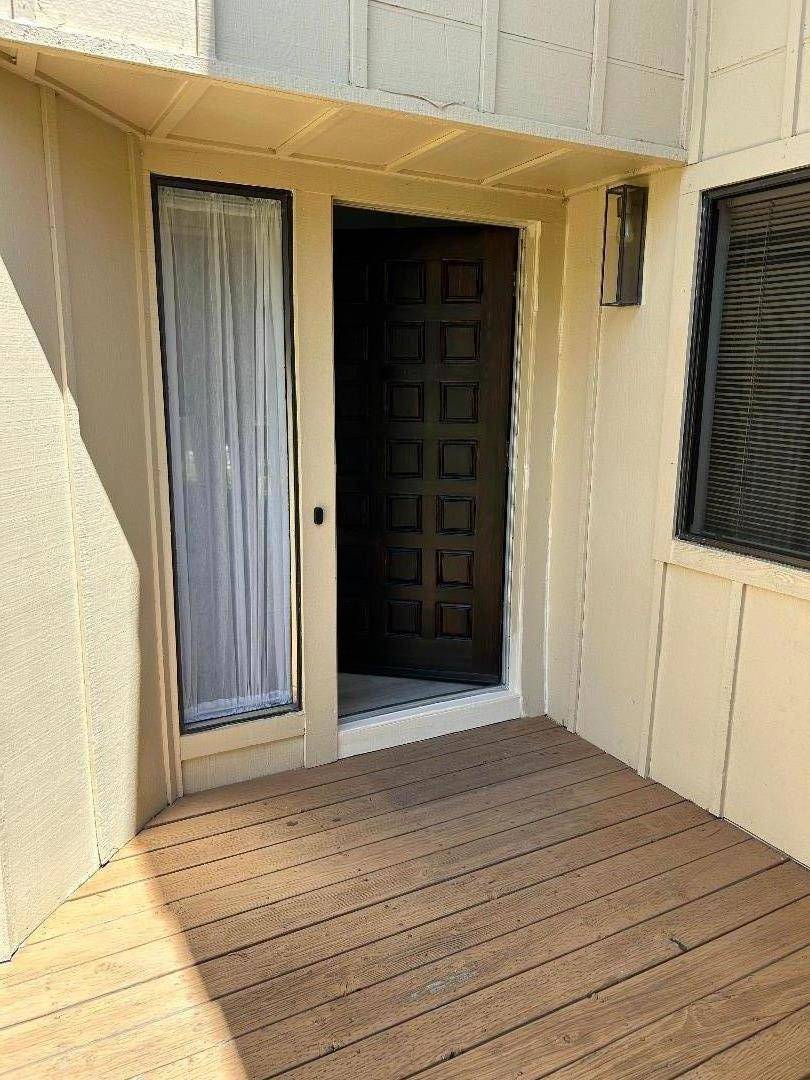 San Carlos, CA 94070,10 Pyrola LN