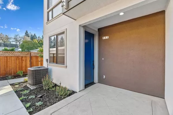 Redwood City, CA 94061,955 Woodside RD