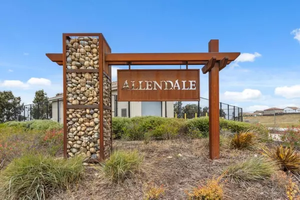 Hollister, CA 95023,410 Thistle CT