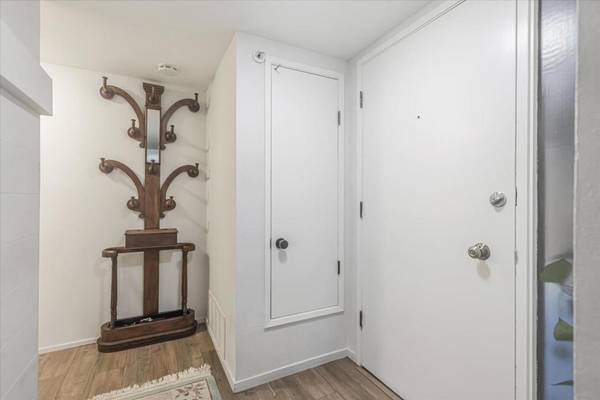 San Carlos, CA 94070,3334 Brittan AVE #9