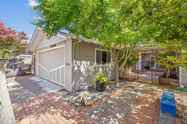 2184 Coronet DR, San Jose, CA 95124