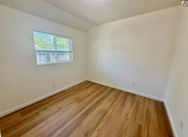 Mountain View, CA 94041,717 Ehrhorn AVE