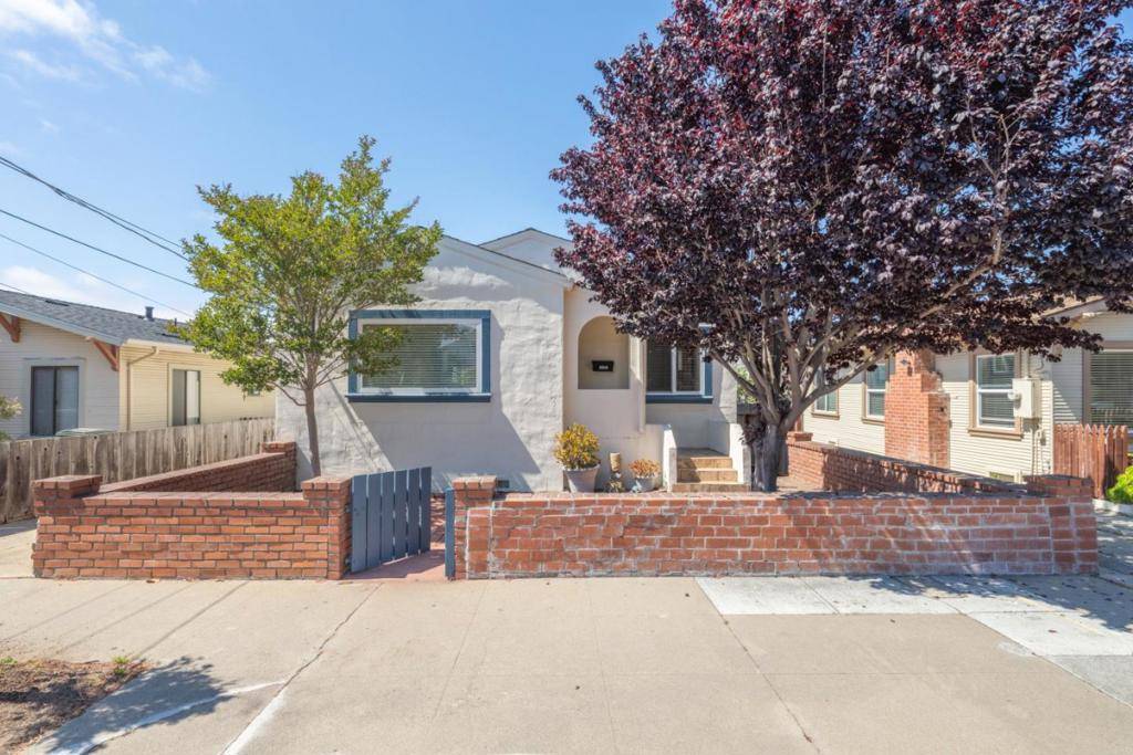 1261 Third ST, Monterey, CA 93940