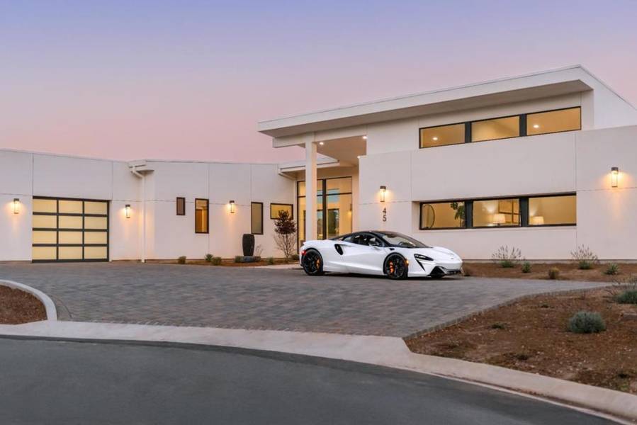 45 Calaveras CT, Hillsborough, CA 94010