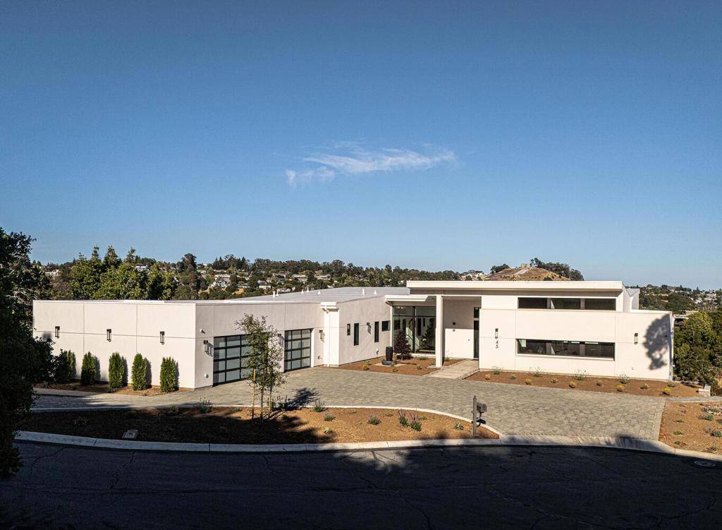 45 Calaveras CT, Hillsborough, CA 94010