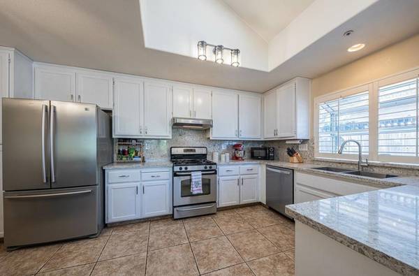 Salinas, CA 93906,1166 Wellington CT