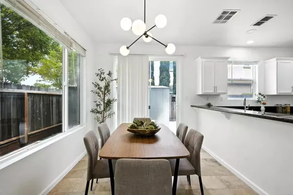 Oakland, CA 94603,9445 Clemente DR