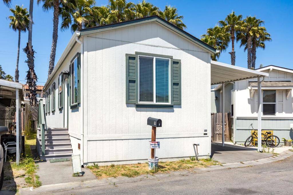 Santa Cruz, CA 95062,692 38th