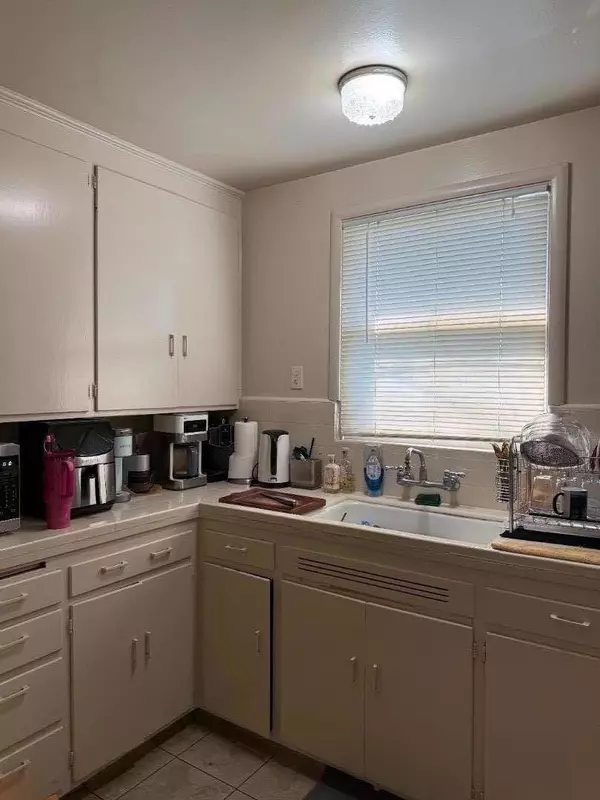 San Mateo, CA 94402,604 7th AVE