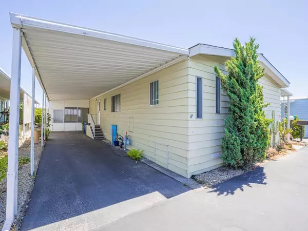 Santa Cruz, CA 95062,2655 Brommer ST