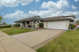 808 Saratoga DR, Salinas, CA 93906