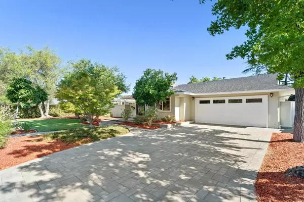 Los Gatos, CA 95032,247 Marchmont DR