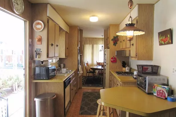 Sunnyvale, CA 94089,1225 Vienna DR