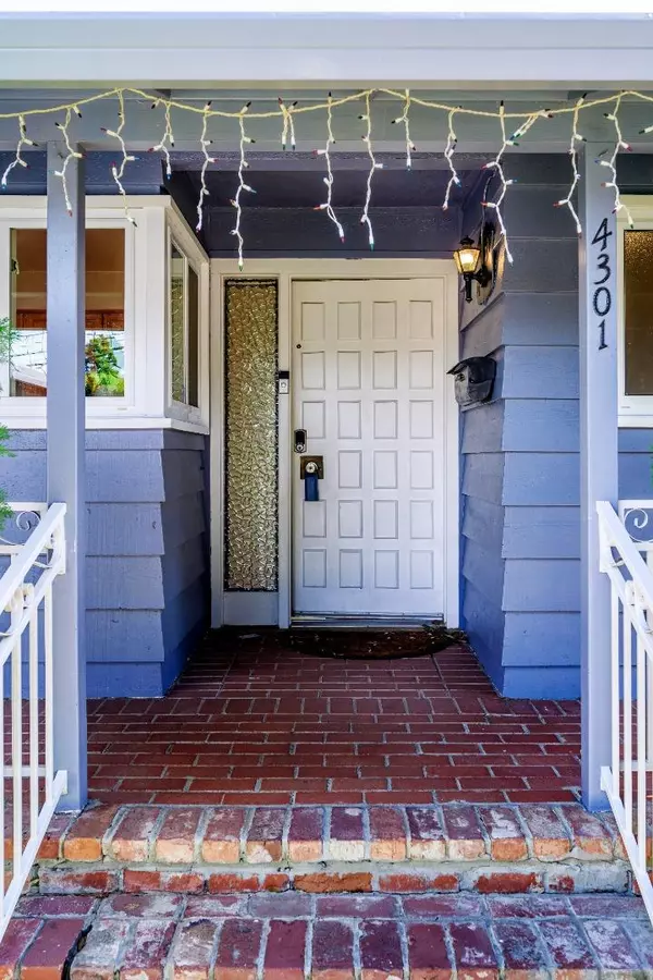 Pittsburg, CA 94565,4301 Hillview DR