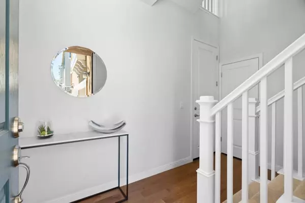 Redwood City, CA 94063,641 Turnbuckle DR #1701