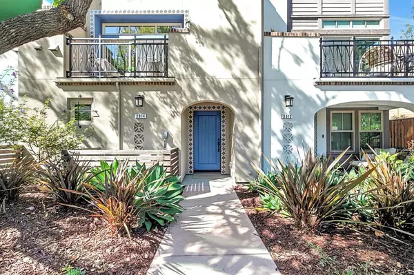 2014 W Middlefield RD, Mountain View, CA 94043
