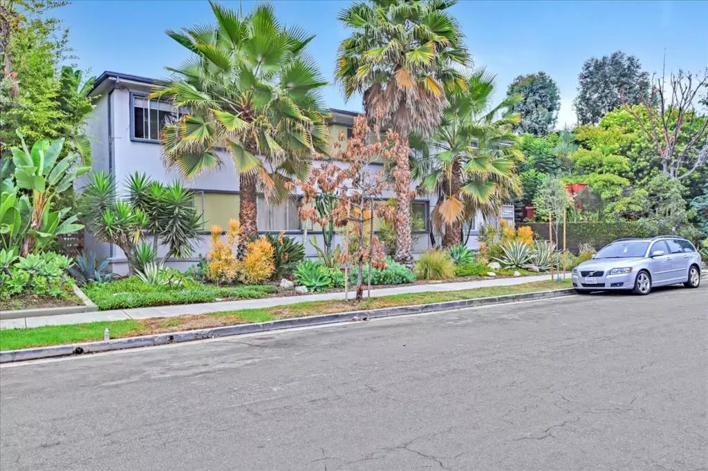 Santa Monica, CA 90405,827 Bay ST #5