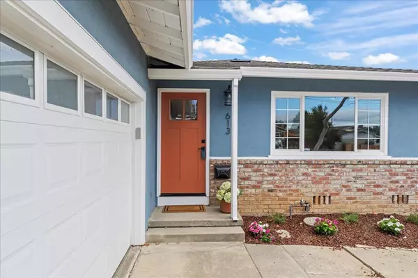 Hayward, CA 94544,613 Evangeline WAY