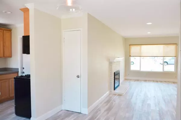 Santa Clara, CA 95050,637 Enright