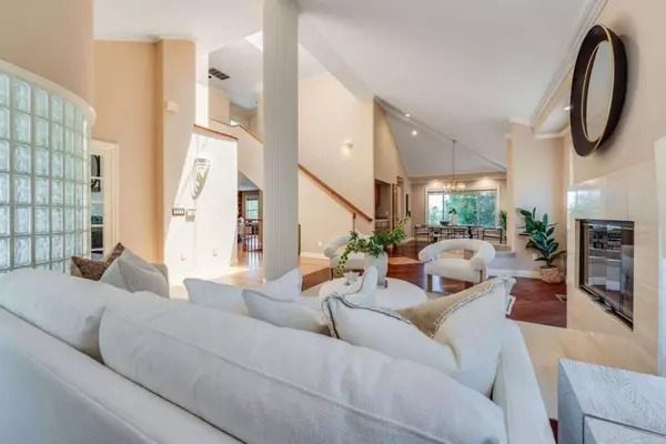 Cupertino, CA 95014,22346 Mcclellan RD