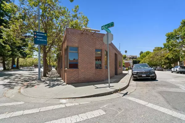Santa Cruz, CA 95060,129 Water ST