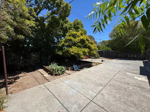 Burlingame, CA 94010,1632 Albemarle WAY