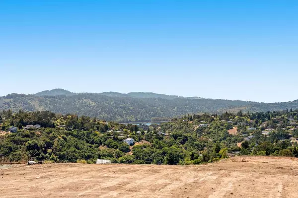 San Mateo, CA 94402,138 Rosewood LN