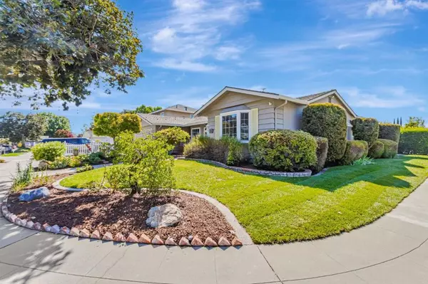San Jose, CA 95136,978 Woodgrove LN