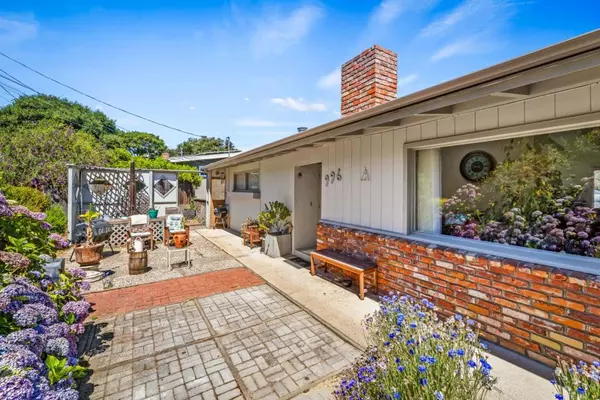 Del Rey Oaks, CA 93940,996 VIA VERDE