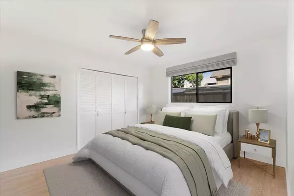 Capitola, CA 95010,522 Oak DR