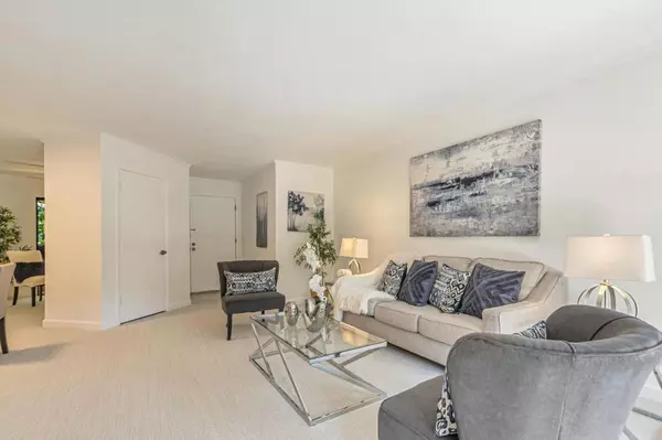 Sunnyvale, CA 94086,999 W Evelyn TER #54