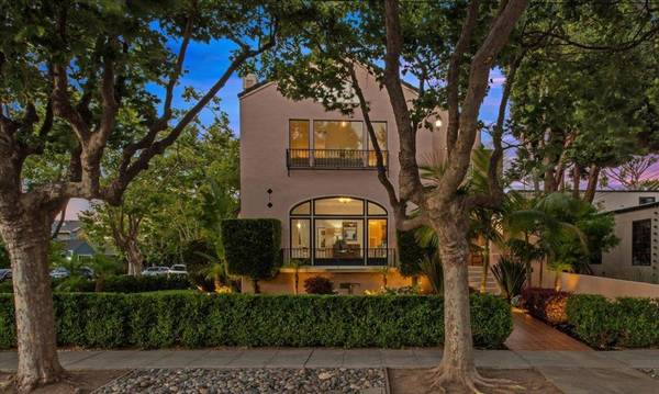 1107 Palm AVE, San Mateo, CA 94401