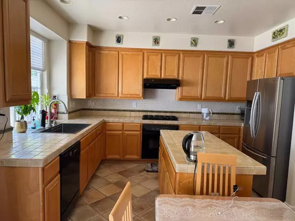 Union City, CA 94587,32425 Pacific Grove WAY