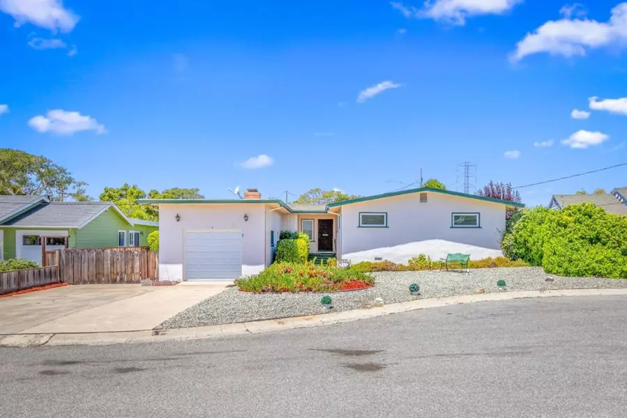 7 Setter PL, Monterey, CA 93940