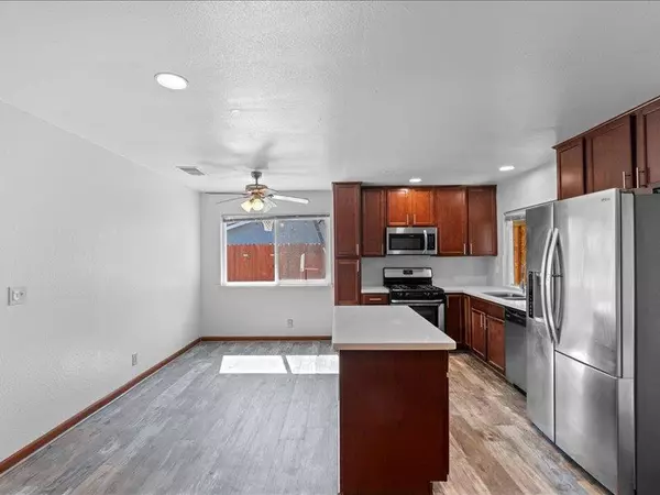 Sacramento, CA 95827,2640 Kansas WAY
