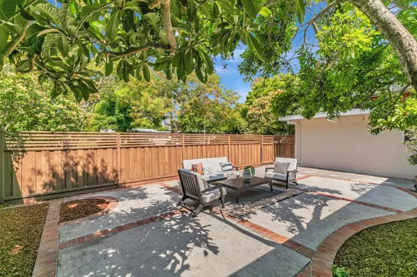 Palo Alto, CA 94303,3845 Corina WAY
