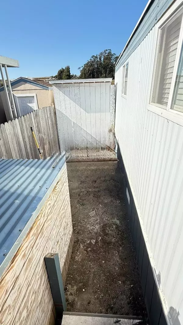 Moss Landing, CA 95039,1900 HWY 1