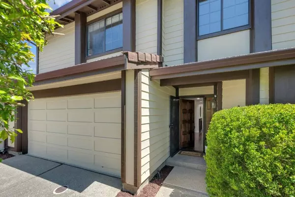 Newark, CA 94560,6031 Peppertree CT