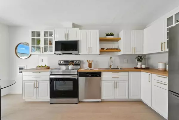 San Jose, CA 95116,2180 Luz AVE