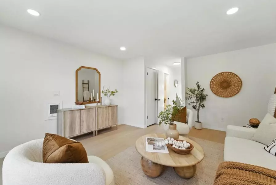 2180 Luz AVE, San Jose, CA 95116